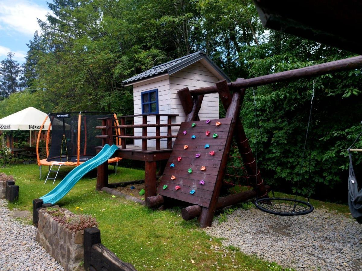 Karczma Karnasow Hotel Cisna Eksteriør billede